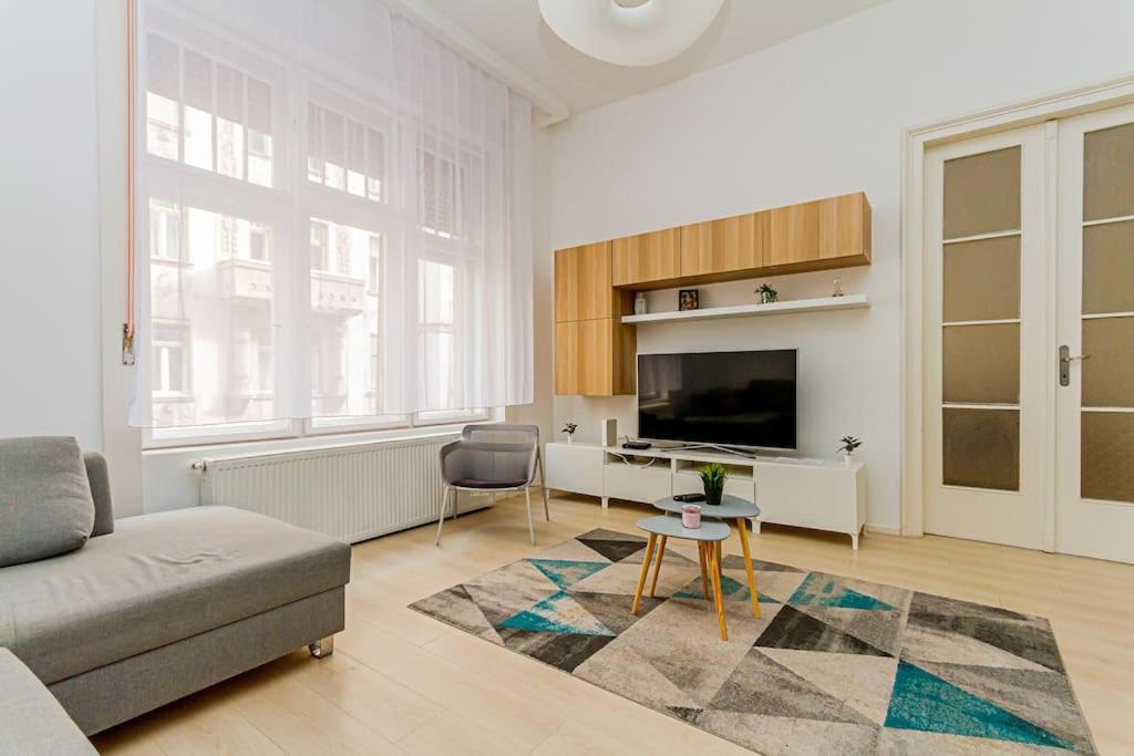 Luminous Design Apartment - W18 Budapesta Exterior foto
