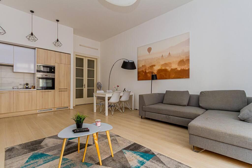 Luminous Design Apartment - W18 Budapesta Exterior foto